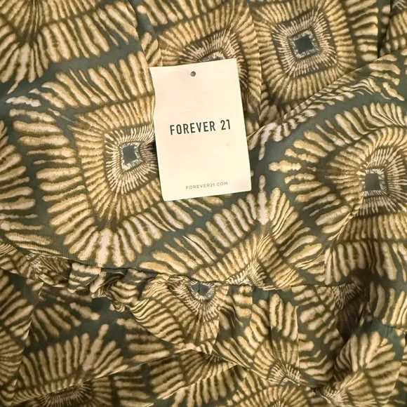NWT Forever 21 Geometric Olive and Black Maxi Dress - Picture 4 of 7